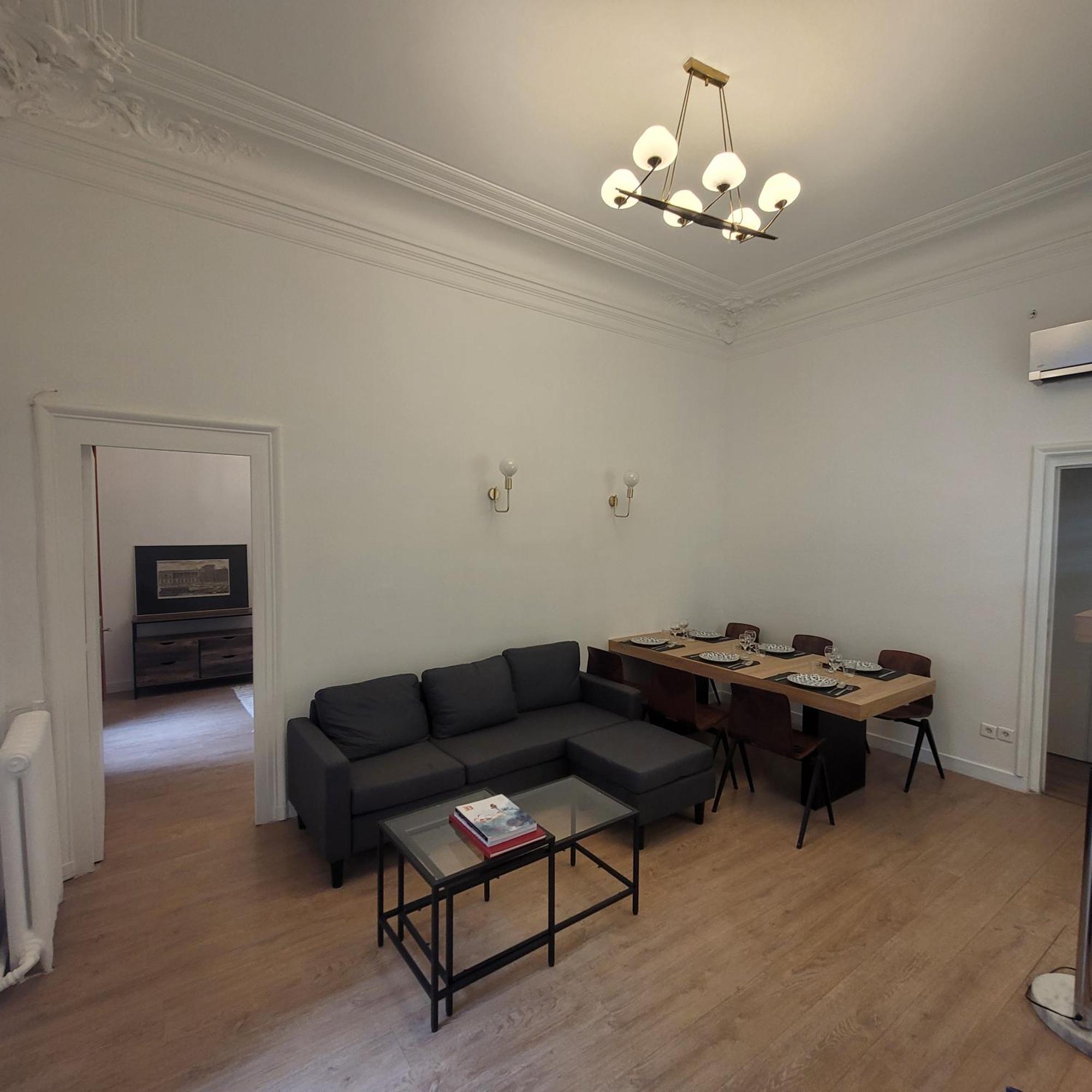 Bel Appartement Champs Elysees Avec 2 Chambres Paris Extérieur photo